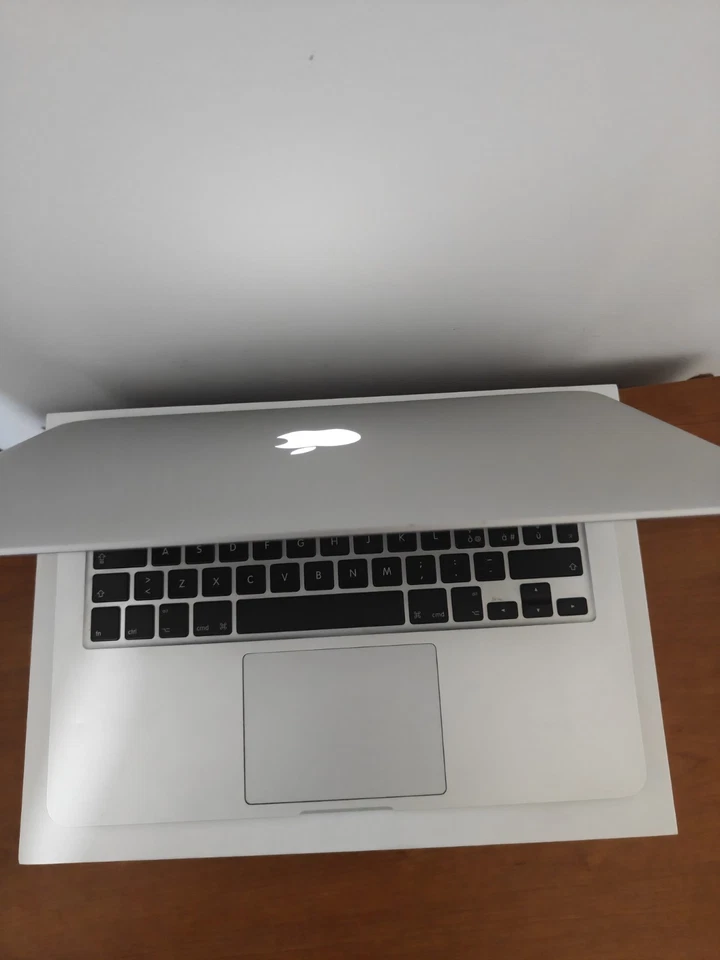 Apple MacBook Pro 13" 2014 · i5 · 8GB · 256GB, foto 4 di 5