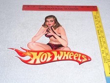 VINTAGE HOT WHEELS WOMAN   12 METAL  ️ RACE...