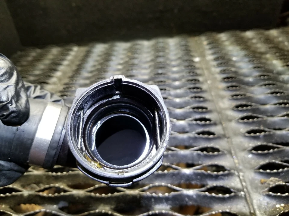 BMW 128i 2011 2012 2013 radiador refrigerante inferior manguera de agua tubería OEM Foto 3 de 4