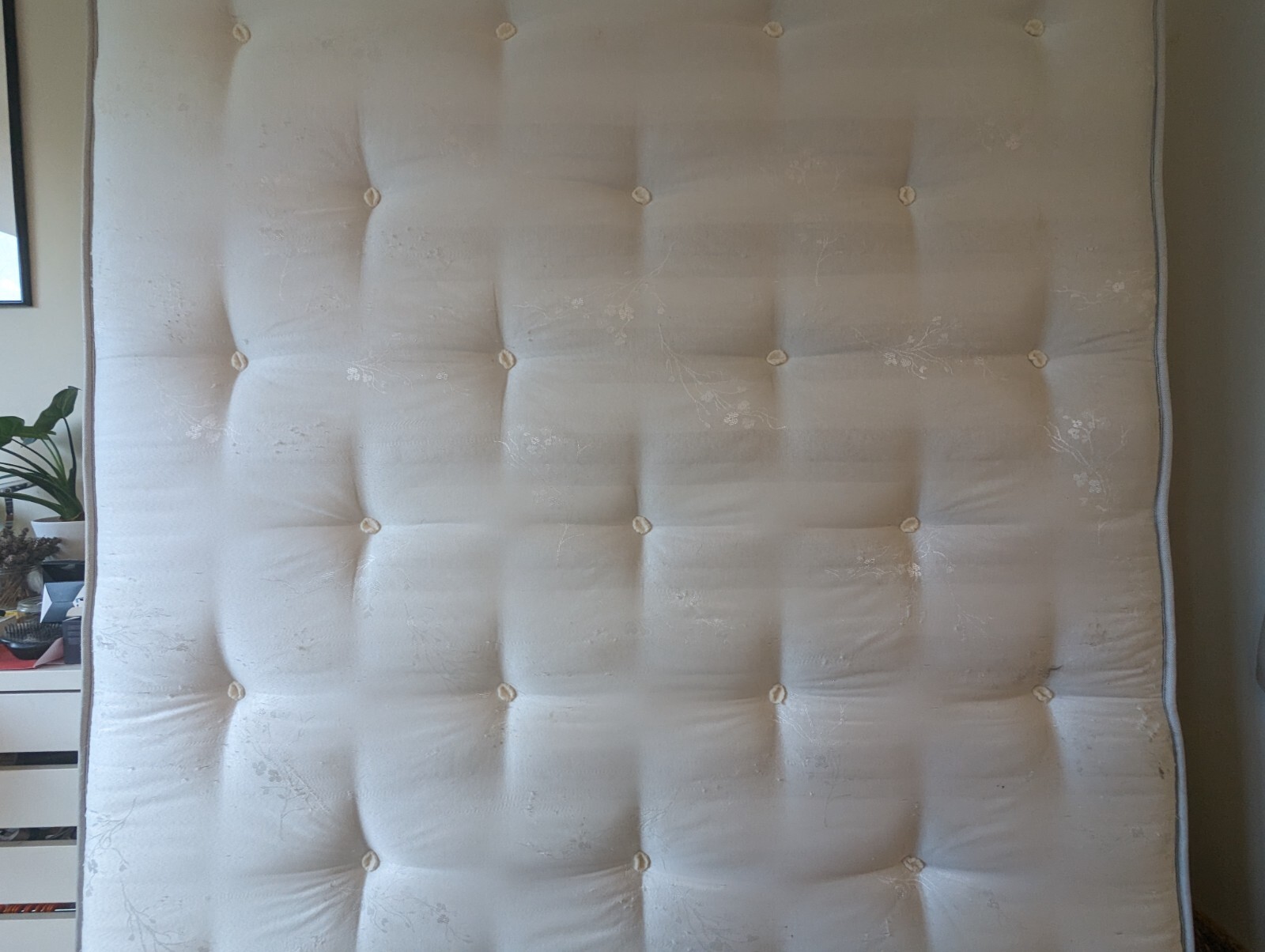 Dreams Mattress King Size, Great Condition, Firm, Pocket Sprung