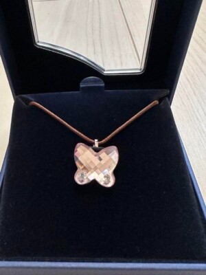 【専用箱付き超美品】SWAROVSKI スワロフスキー butterfly 蝶 SWAROVSKI スワロフスキー Swarovski クリスタル 蝶 置物