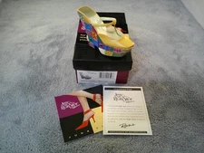 Vintage Raine and Willitts Design Checkered Past Just The Right Shoe 25349