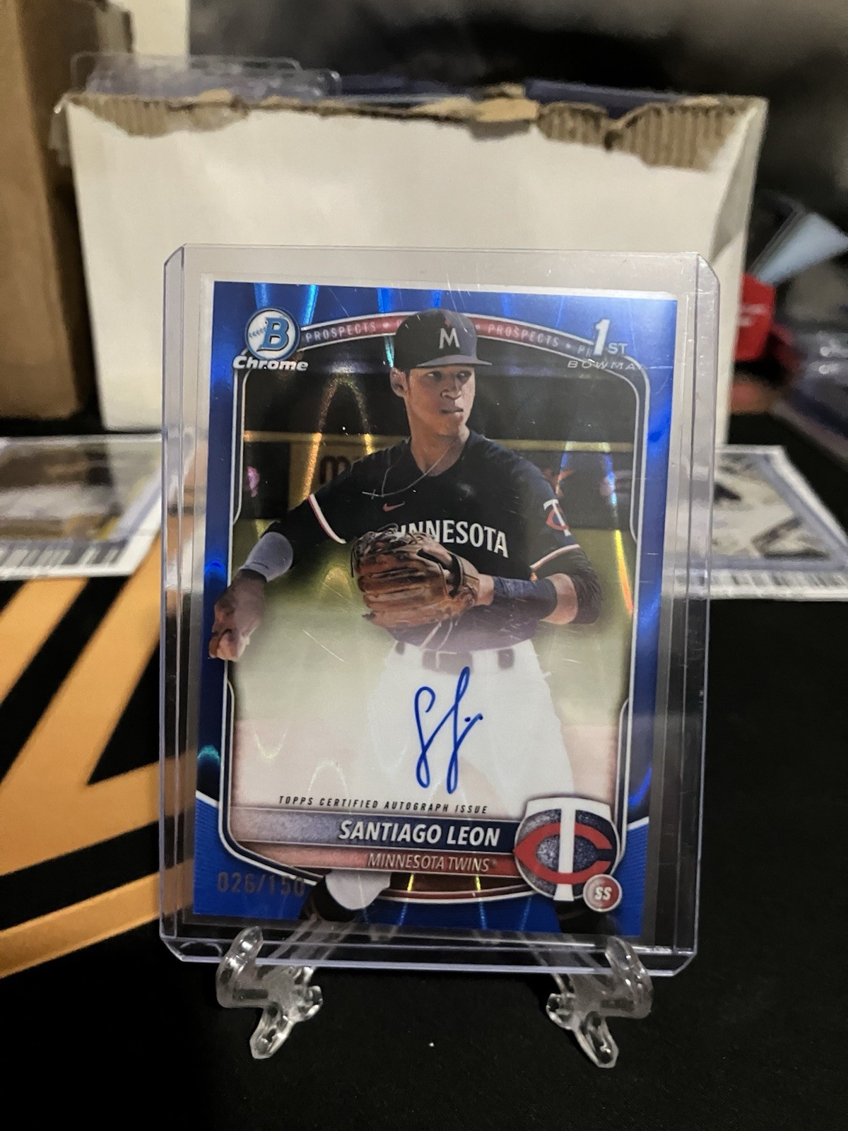 2025 Bowman Chrome Santiago Leon 1st Bowman Auto Blue Raywave /150 CPA-SL Twins