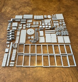 LEGO CITY Police Station Set 60141 Complete With Minifigures & Instructions 2017