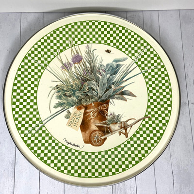Marjolein Bastin Botanical Fresh Herbs Watering Can Enameled Plate