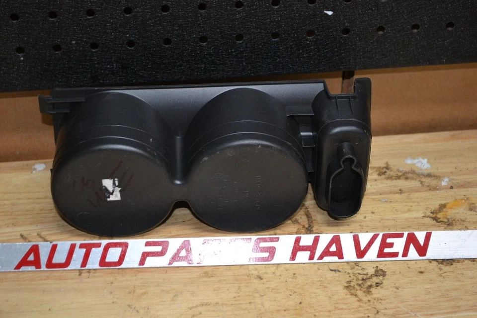 06-07 Saturn Vue - Console Double Cup Holder Insert with Cup 3 Piece Set OEM - Imagem 2 de 2