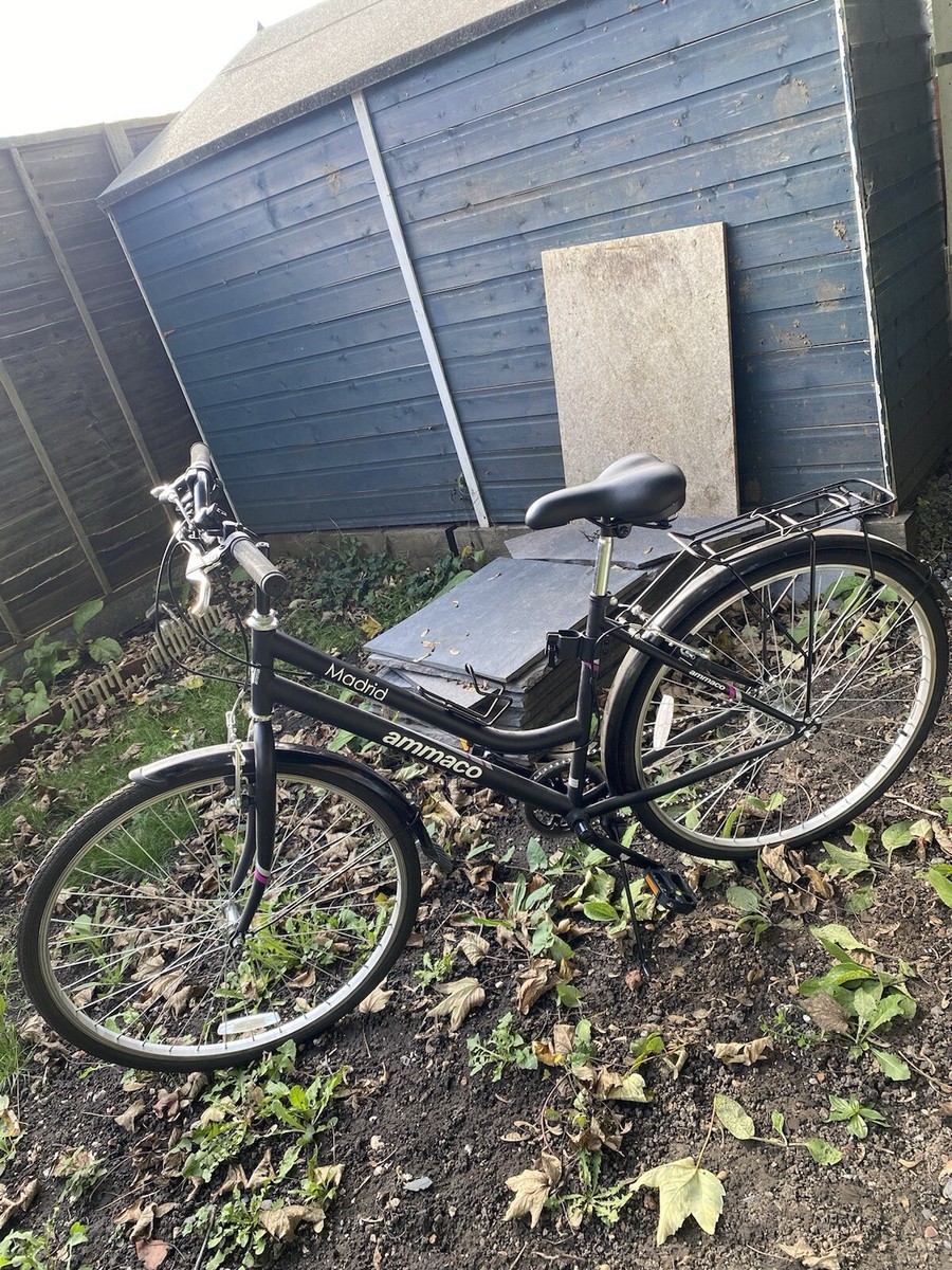 Ammaco Hybrid Madrid Bike RRP £399