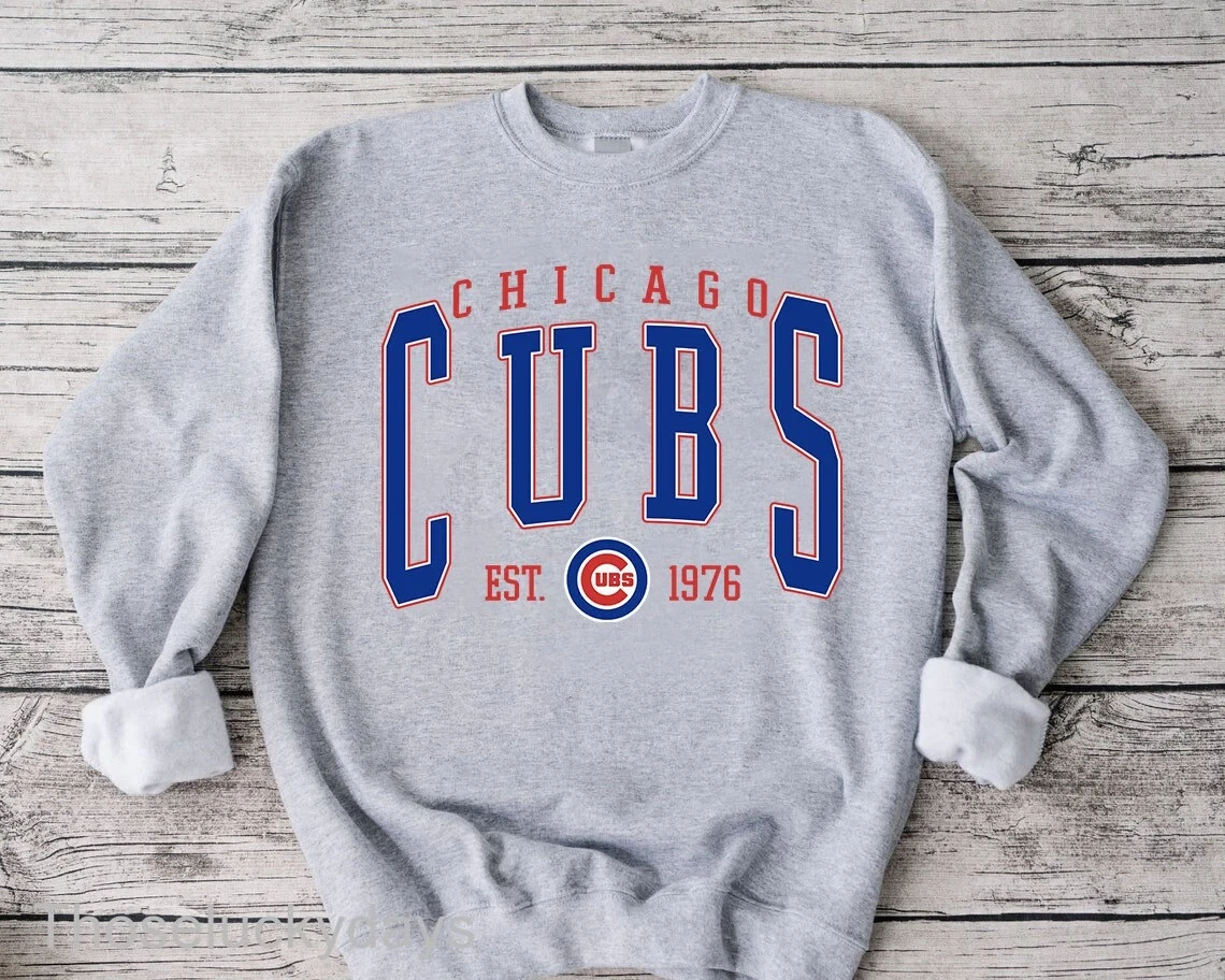 Vintage Chicago Cub Crewneck Sweatshirt / T-shirt Cubs EST 