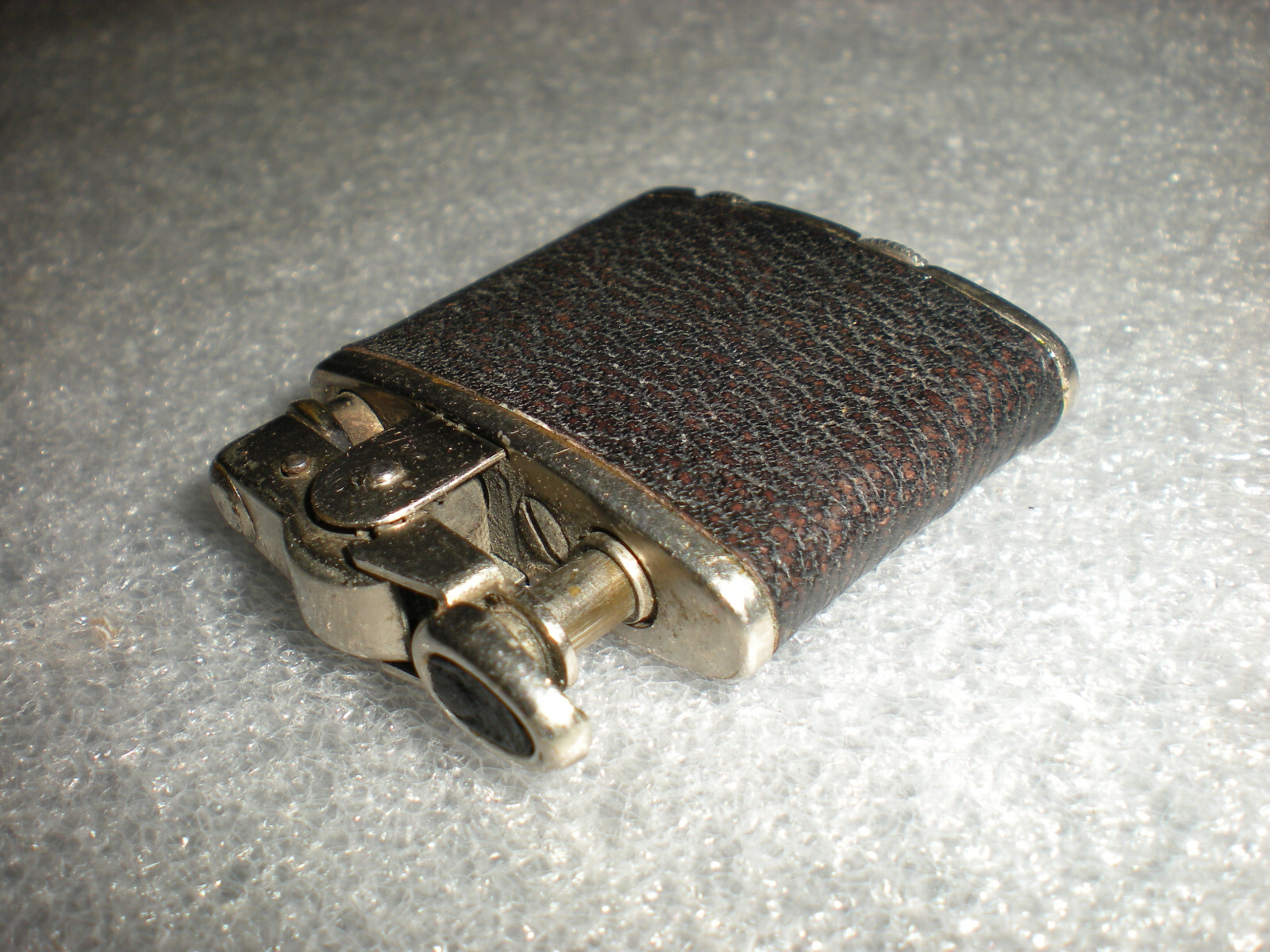 Vintage Rare USA Ronson 1928 Art Metal Works De-Light Art Deco Lighter Leather