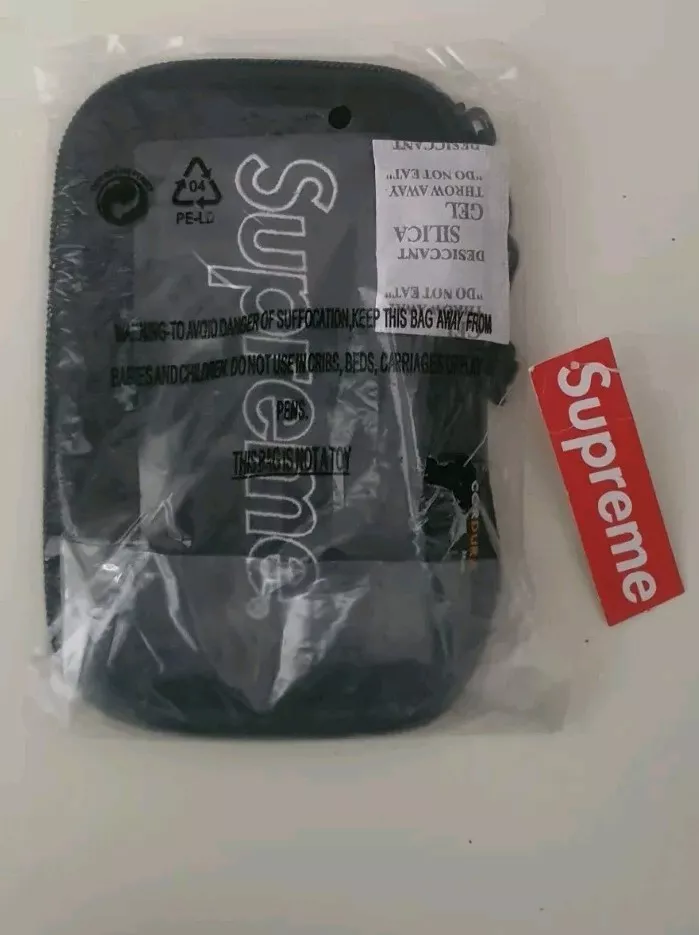 FW19 Supreme black small zip pouch cordura nylon bag Water resistant wallet New