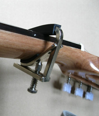 Capodastro Capotraste De Guitarra Acústica Eléctrica A007 K - Foto 7