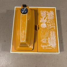 Vintage 70s Sears Roebuck and Co. Model No. 400.827401 Wall Mount 12 Speed Mixer