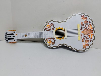 Disney Pixar Coco Interactive Miguel White Toy Guitar 8 Chord Sound & Lights 25''