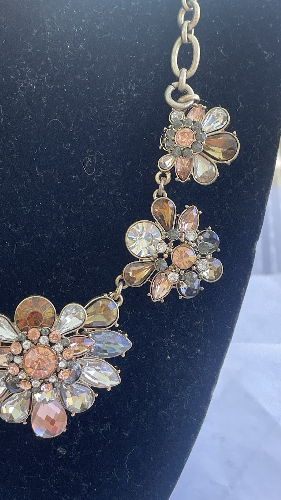 Statement Fall/ Rose Clear Crystal On GoldTone Ch… - image 3