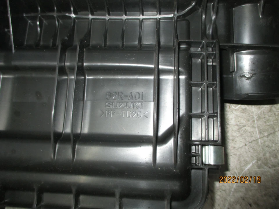 SUZUKI SWIFT 2020 MK4 1.2 HYBRID PETROL AIR FILTER BOX MAFF SENSOR - Image 4 of 4