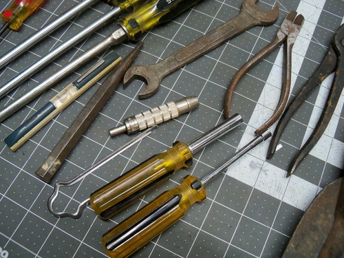 Stanley Screwdrivers 100 plus Fairmount Wrenches Tool Lot - Picture 4 of 10
