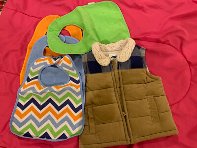 Used Old Navy Infant Boys Size 6–12 Mnth brown corduroy Fleece