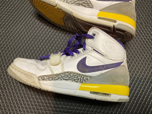 Nike Air Jordan Legacy 312 Lakers White Purple Gold AV3922-157 Size 10.5 - Picture 3 of 14
