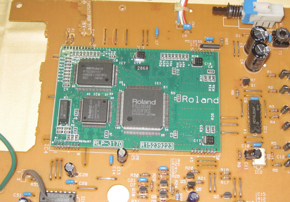 音源モジュール Roland CM-300 GS SOUND MODULE Roland CM-300 Main Board GS Sound Module Assy 79652310