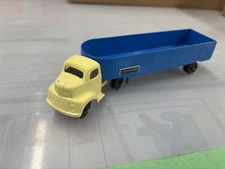 Vintage Ralstoy  Diecast Semi Truck With Ford COE Cab & Grain Trailer Fruehauf.