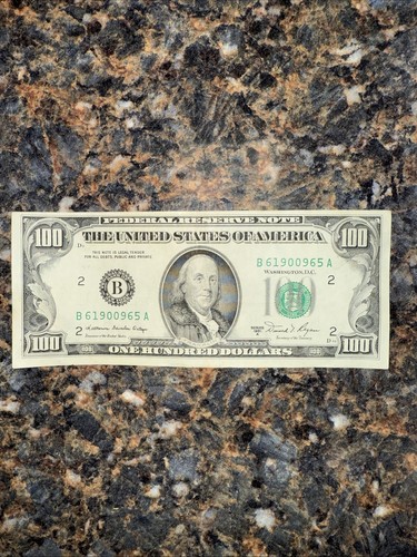 1981 A $100 Dollar Bill Federal Reserve Note Circulated - US Paper Money 😳 - Picture 3 of 3