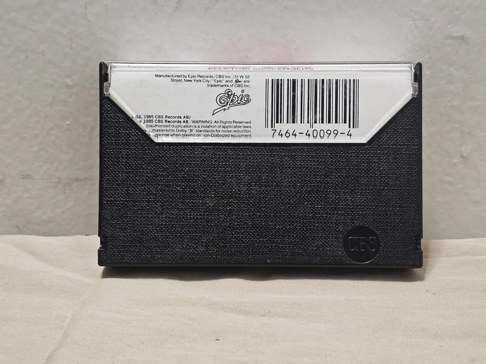 220 Volt Electric Messengers Cassette Tape 1985 CBS Records Tested Works - Bild 2 von 4