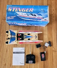 Vintage Radio Shack 60-4196A STINGER R/C Radio Control White Speed Boat!