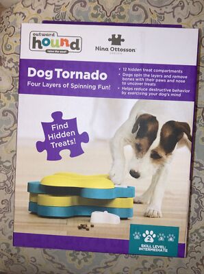 Dog Tornado Spinning 4 Layers Treat Toy Puzzle-Outward Hound Skill Level 2 NEW