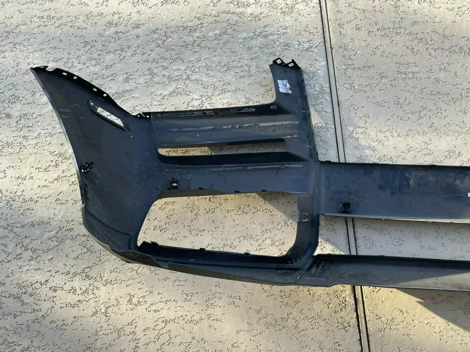 Rolls Royce Cullinan Front Bumper - OEM - NICE!!!! *