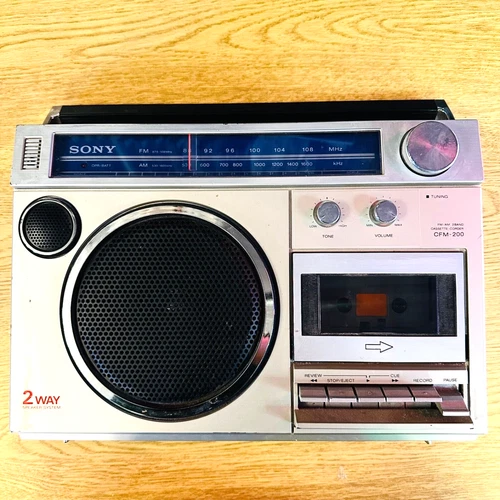 Vintage WORKS 1981 Sony Boombox FM/AM Radio 2 Band Cassette-Corder Model CFM-200