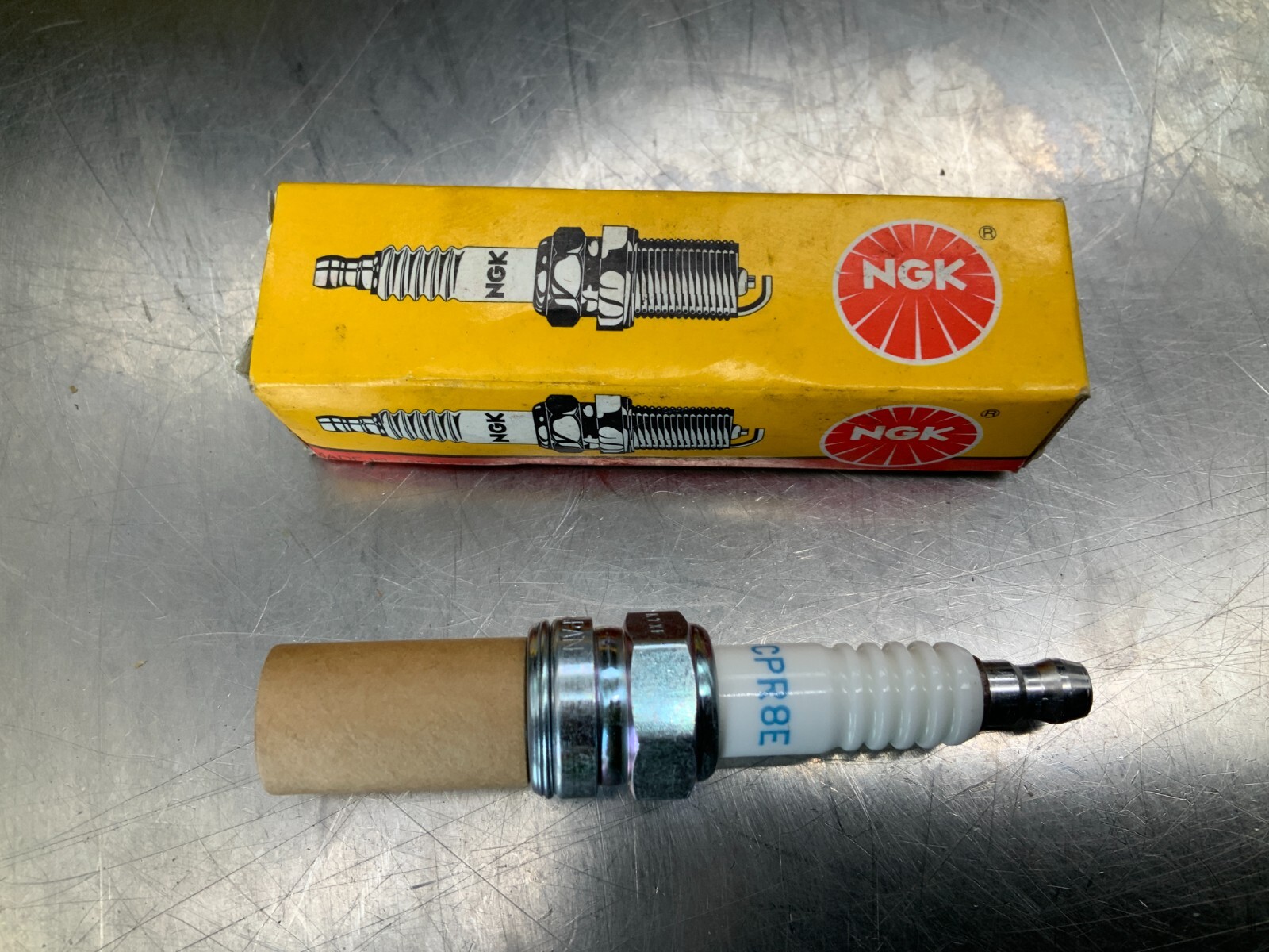 NKG 4339 DCPR8E Nickel Spark Plug
