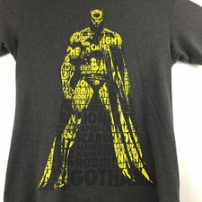 Batman Boys Small 34 in Chest Gray Yellow Silhouette Crew Neck Graphic Tee