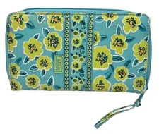 Maggi B Quilted Wristlet / Wallet Blue & Green Floral Pattern 8x4.5x1" EUC