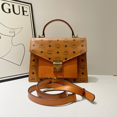 MCM ボディバッグ ロゴプリント ブラウン s-l400.jpg