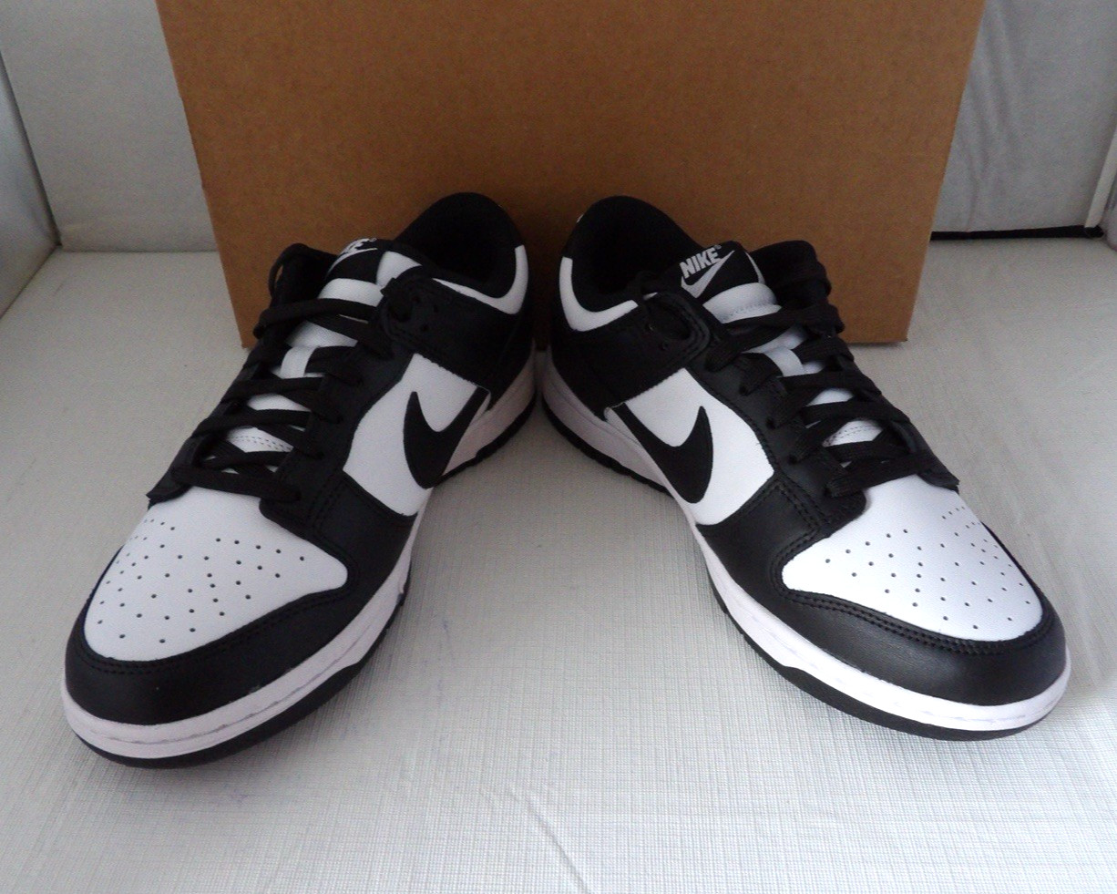 NWOB Authentic NIKE DUNK LOW "PANDA" B & W Leather Women's Size 9 M Men's 7.5 M thumbnail 3