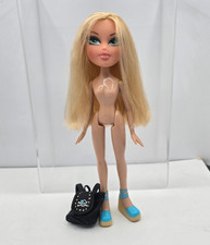 Bratz- Treasures Pirate- Cloe doll - with shoes and bag