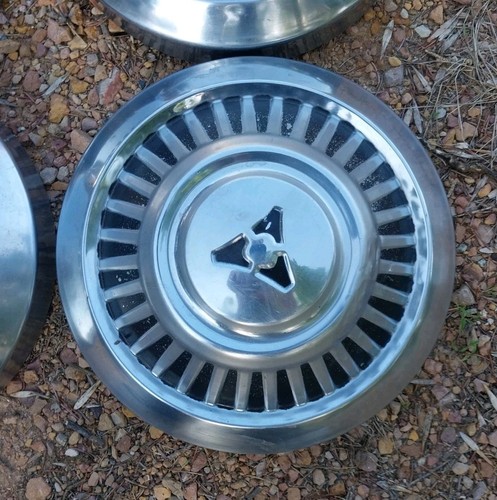 (4) FOUR 71-82 DODGE D200 3/4 1 TON TRUCK STAINLESS HUBCAPS 12" DRIVER CONDITION - 第 5/11 張圖片