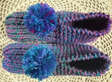 NWOT Amish Handmade Knitted Slippers Bright Violet Mix Wms Sm Mans X Sm 8 1/4"
