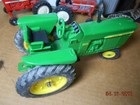 VTG JOHN DEERE 3010 ERTL 1/16 DIECAST TRACTOR — photo 2