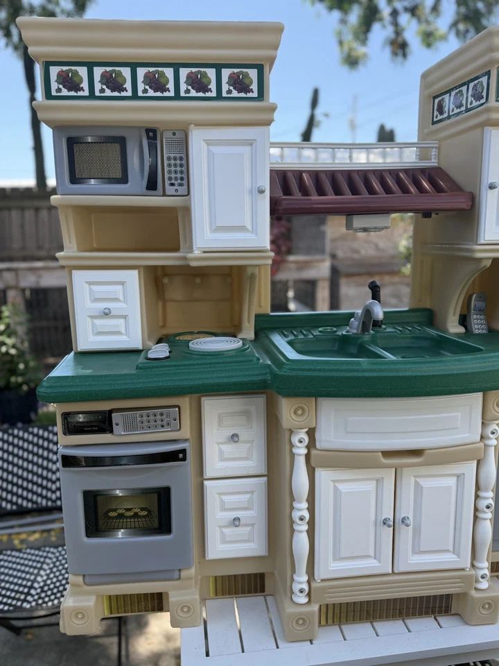 step 2 deluxe kitchen set - Image 3 of 4