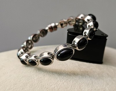 Silver Tone and Jet Black Smooth Cabochon Bracelet Magnetic Closure
