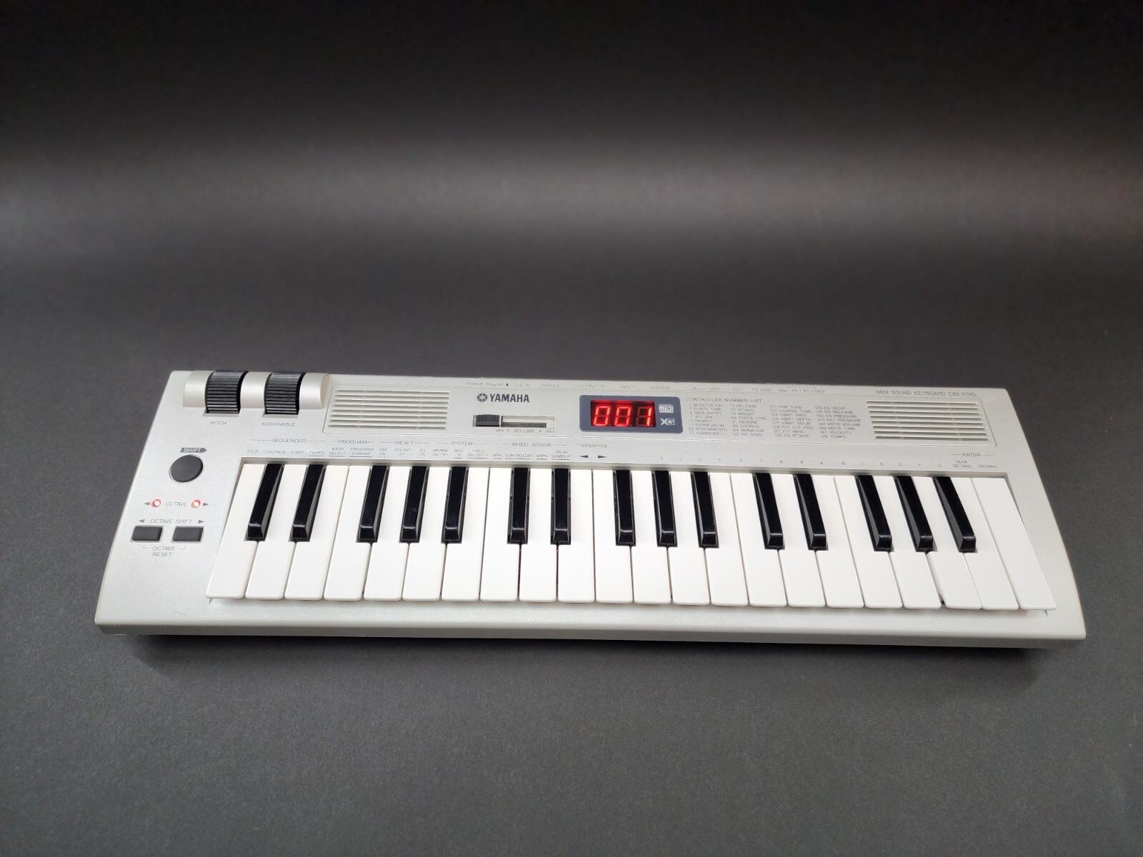 YAMAHA MIDI SOUND KEYBOARD SK1XG YAMAHA SK1XG 37 MINI MIDI SOUND