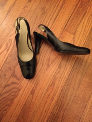 Anne Klein Black Leather Slingbacks 8.5 M Pumps Heels Buckle Dress Shoes