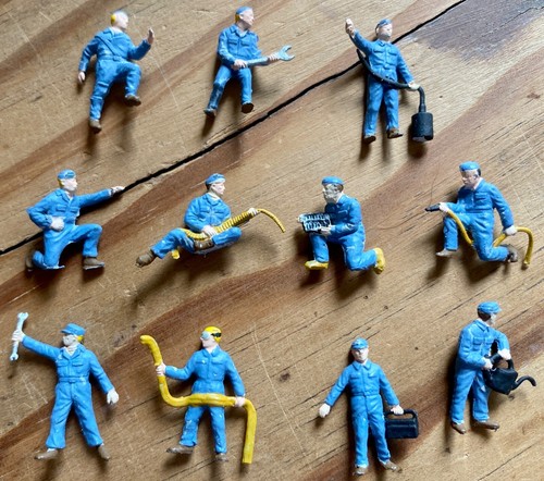 Lot De 33 Figurines HO Airfix Preiser Jouef - Personnages Peints Debout - Gare / Train