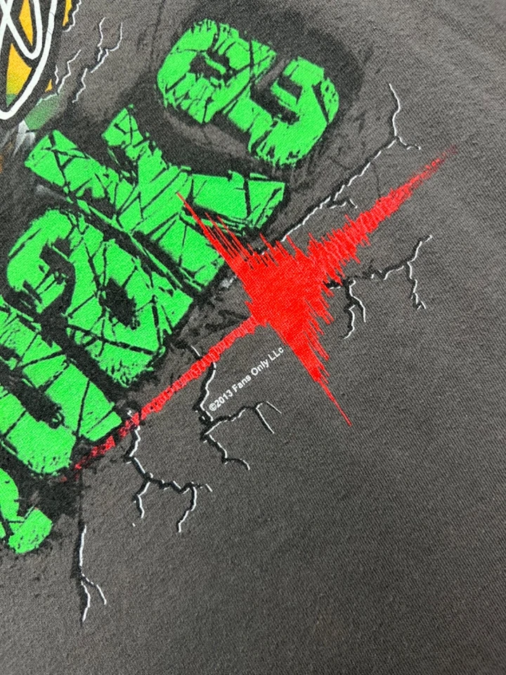 Vtg Marshawn Lynch Beast Quake Graphic Shirt Size L - Image 3 of 4