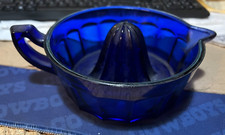 COBALT BLUE GLASS JUICER-----HANDLE---POUR SPOUT----8 1/4" X 6" X 3"