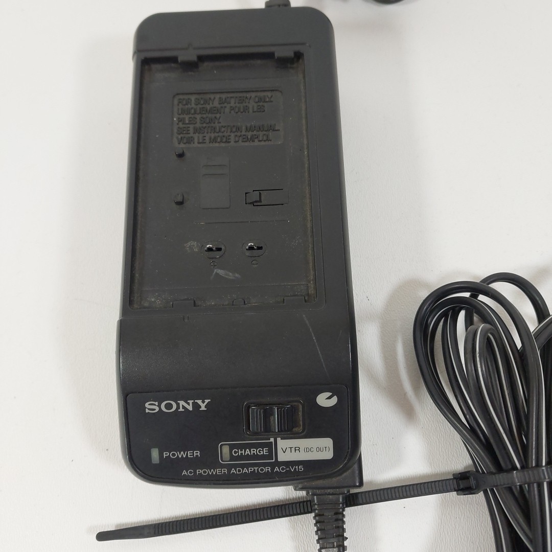 OEM Sony AC V 15 Handycam Camcorder Battery Charger Power Adapter