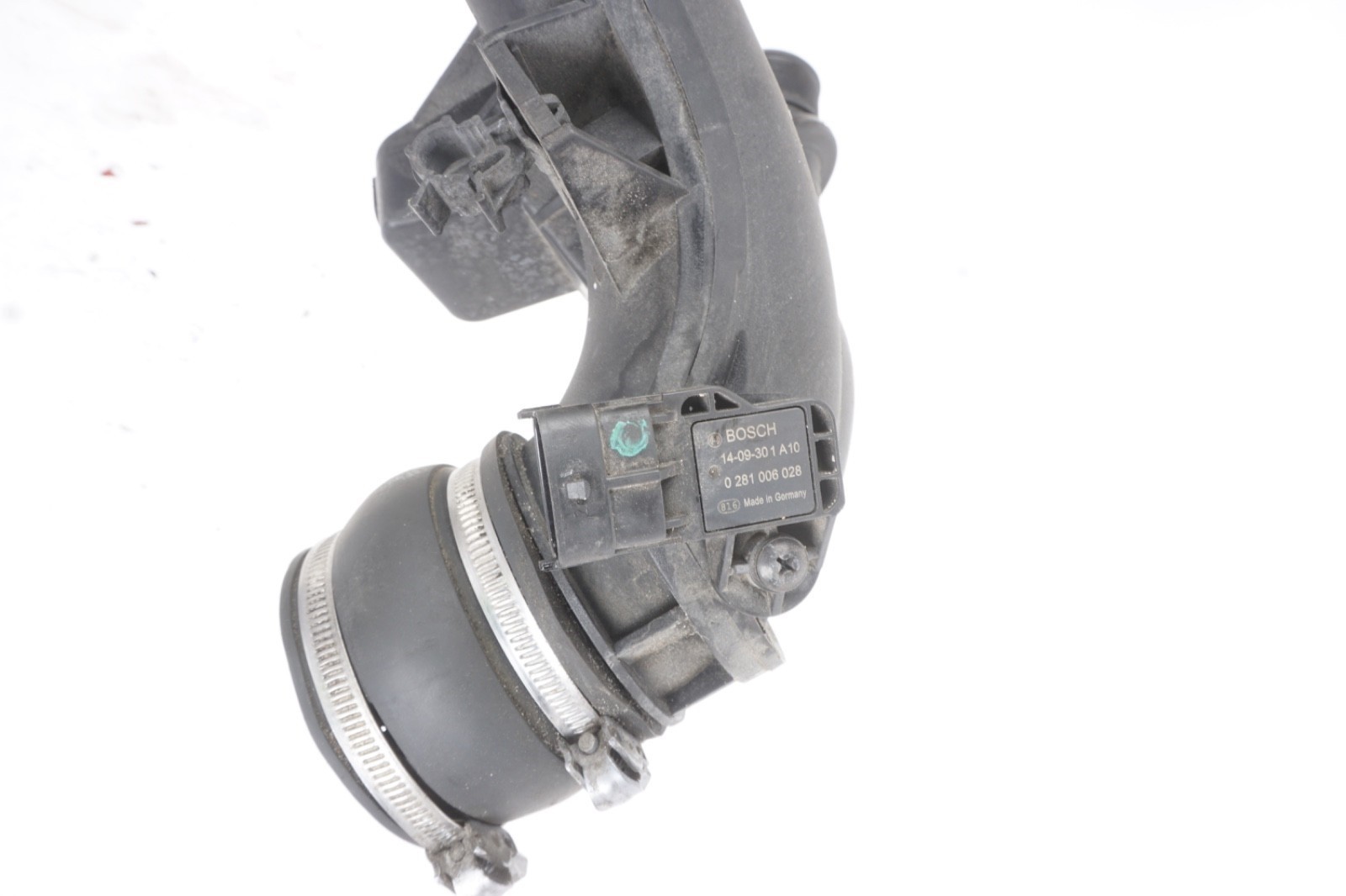 2014 - 2020 Maserati Ghibli 3.0L Engine Air Intake Duct Tube Hose OEM