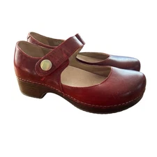 Dansko Beatrice Red Leather Mary Jane Clogs Women’s EU 37 US 6.5–7 Comfort Shoes