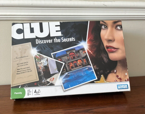 CLUE DISCOVER THE SECRETS FAMILY BOARD GAME MYSTERY PARKER BROTHERS COMPLETE